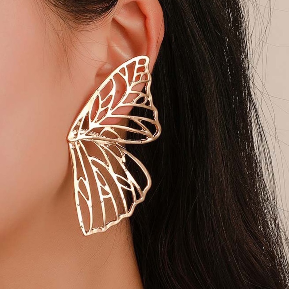 🔥New Gold Butterfly Wing Earrings